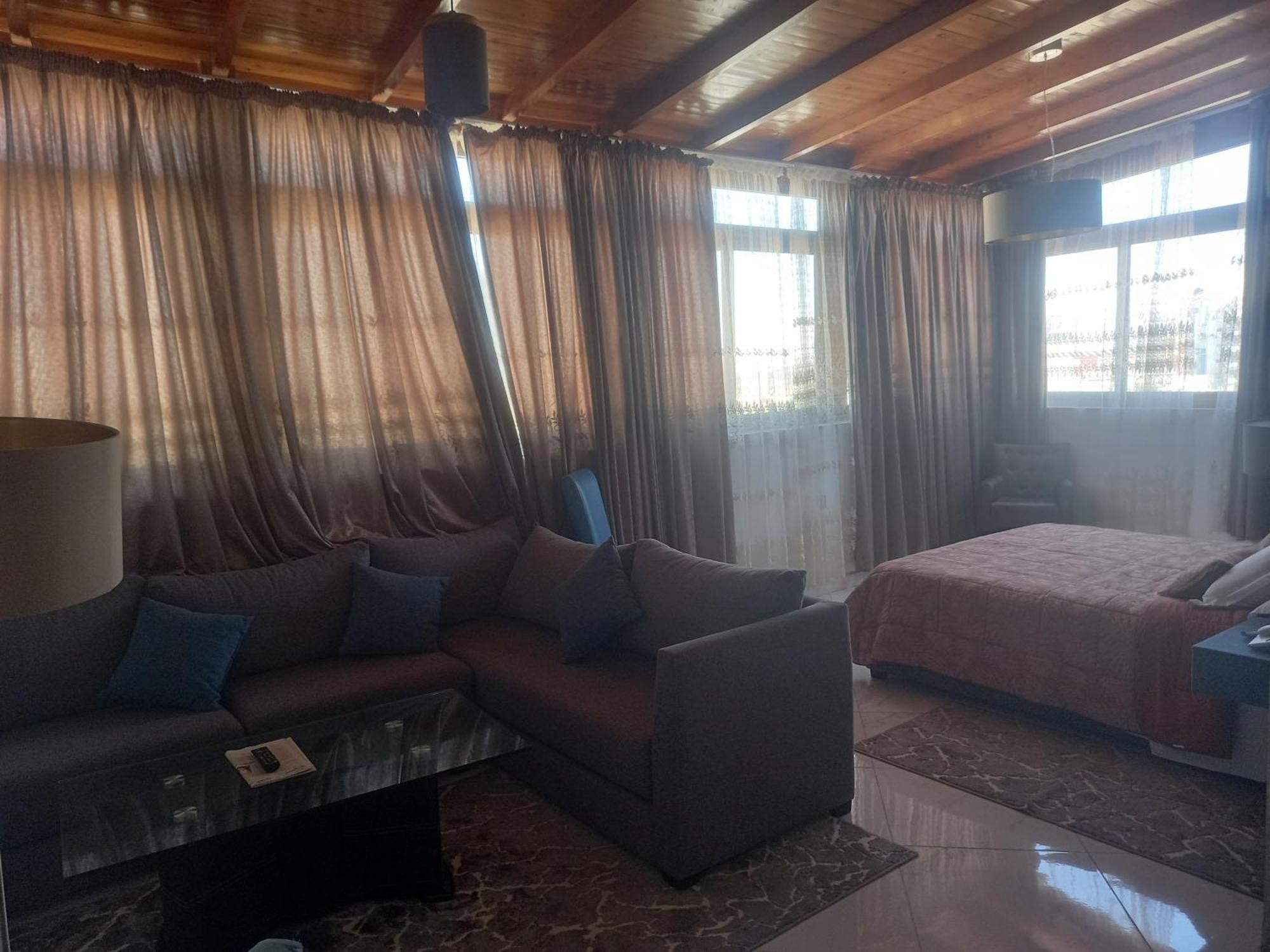Hotel Salime Al Khozama Лараш Екстериор снимка